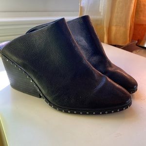 Lucky Brand Larsson2 clogs